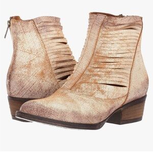 Sbicca vintage collection leather booties size 7